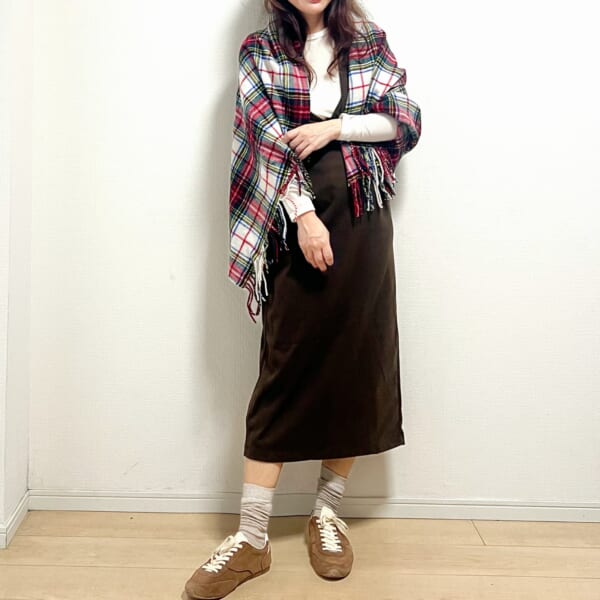 LEE100人隊のブラウンコーデ