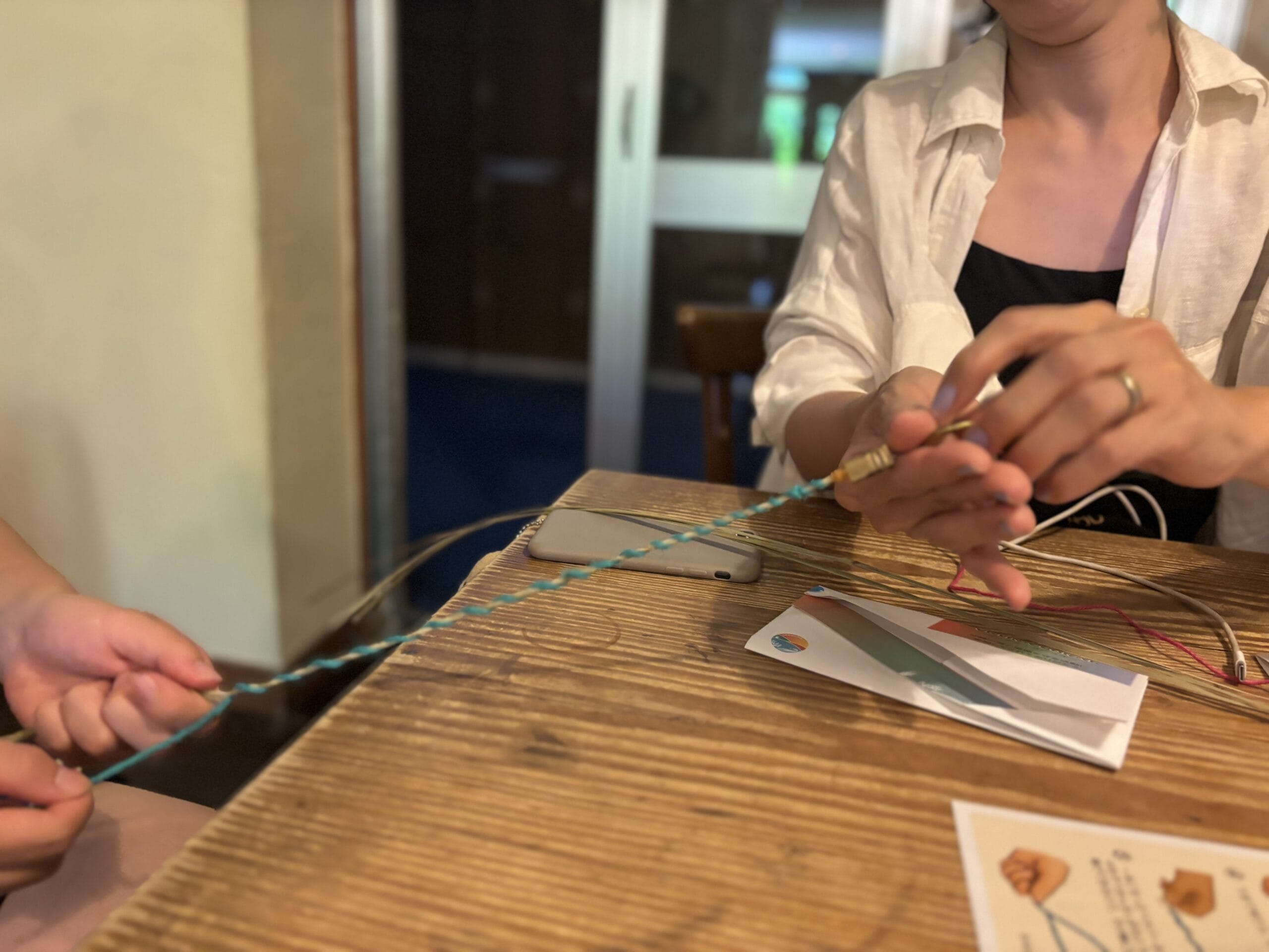 ANAインターコンチネンタル 万座ビーチリゾート　サンゴ保全講習＋ベチパー作りを楽しむ母娘