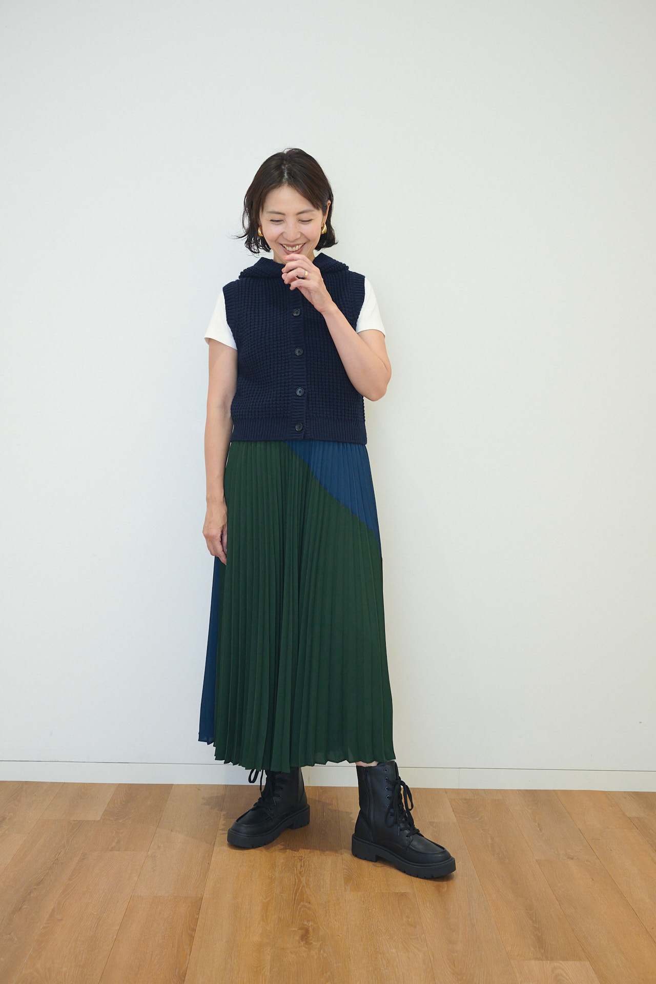 UNIQLO : C　プリーツロングスカートを着用した40代コーデ