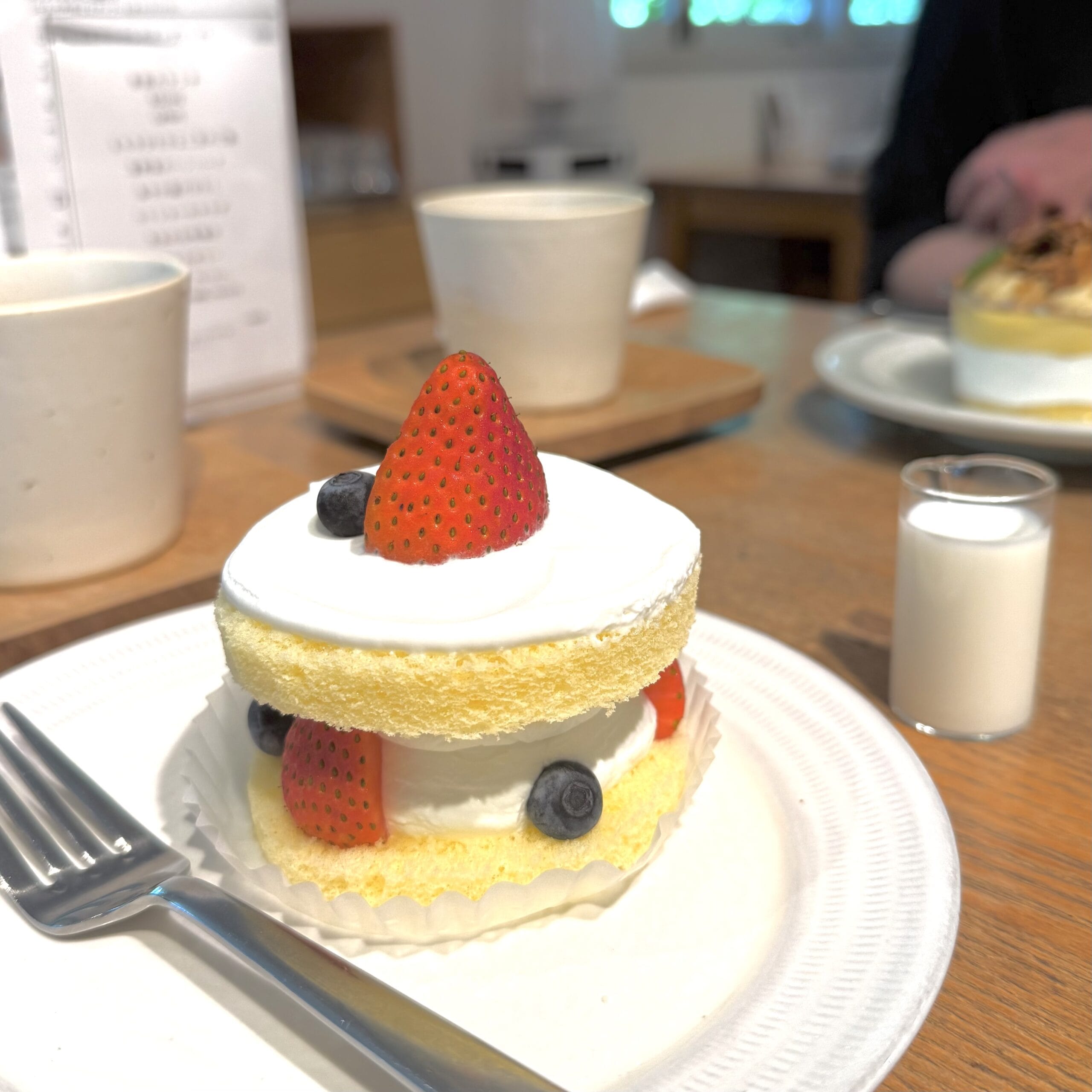 くるみの木 デザート ベリーの生クリームケーキ