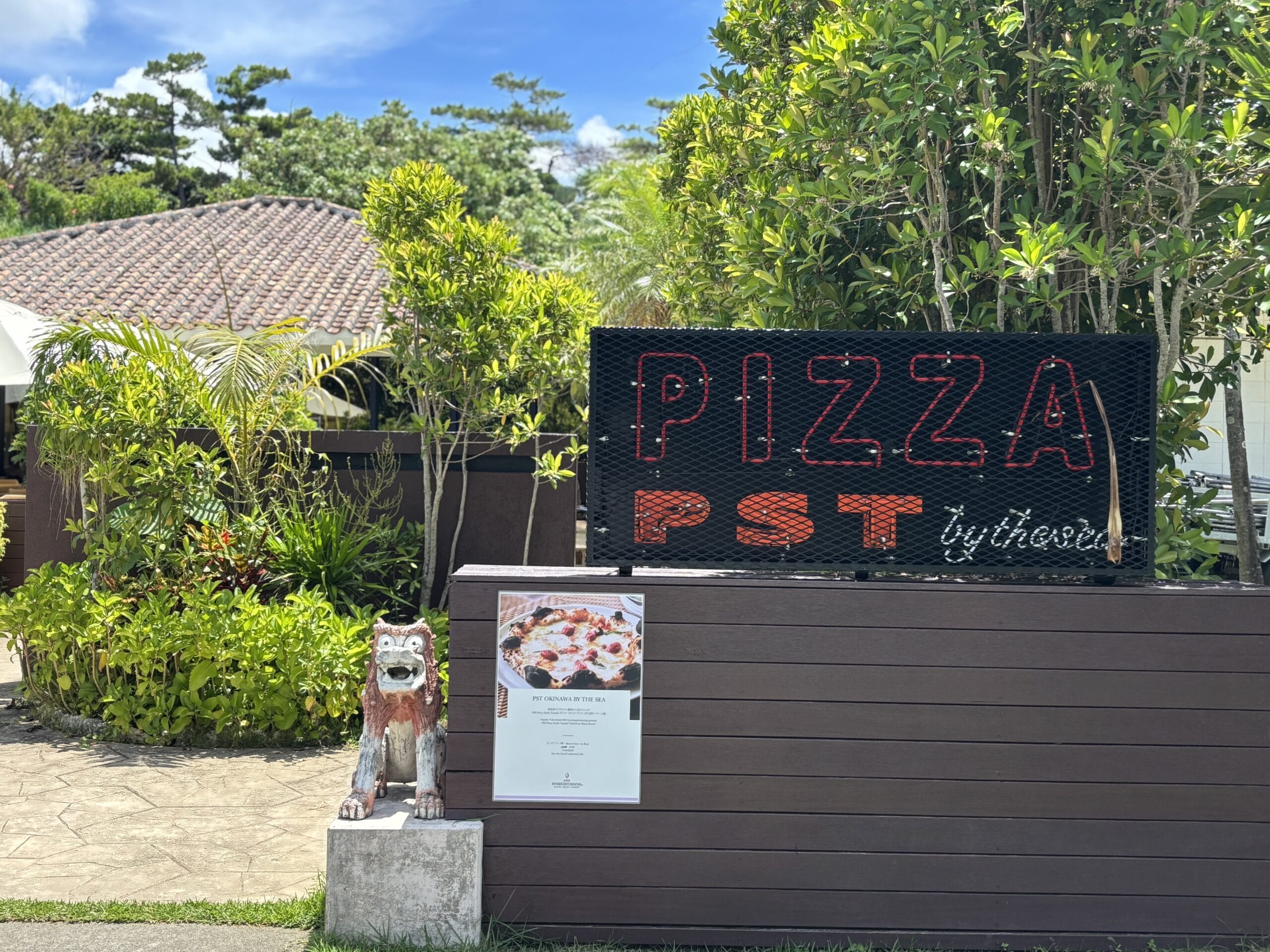 PST　OKINAWA by the sea イタリアンの外観