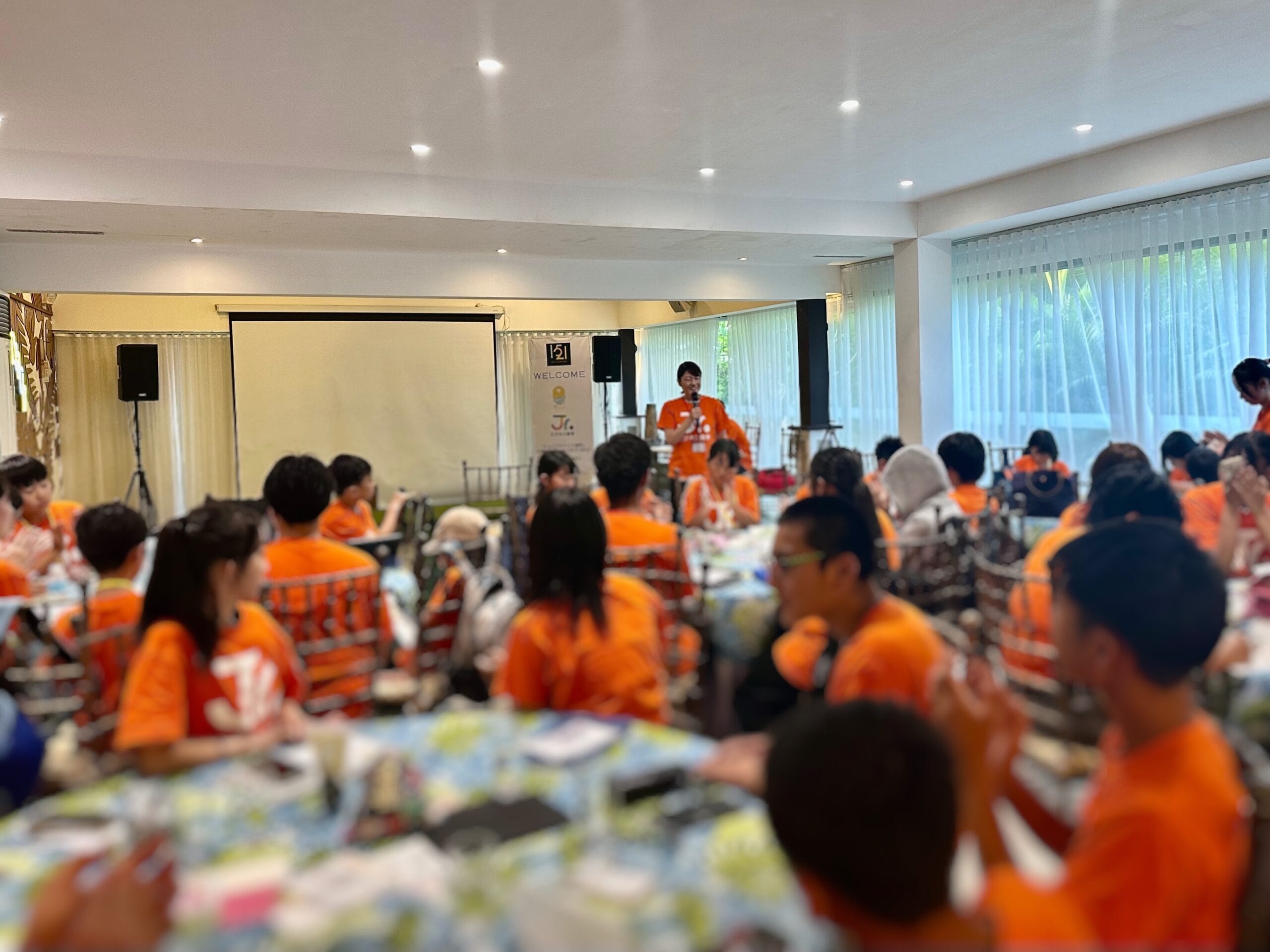 HANA’SACADEMIA合同会社 代表 近藤英恵さんが話す様子