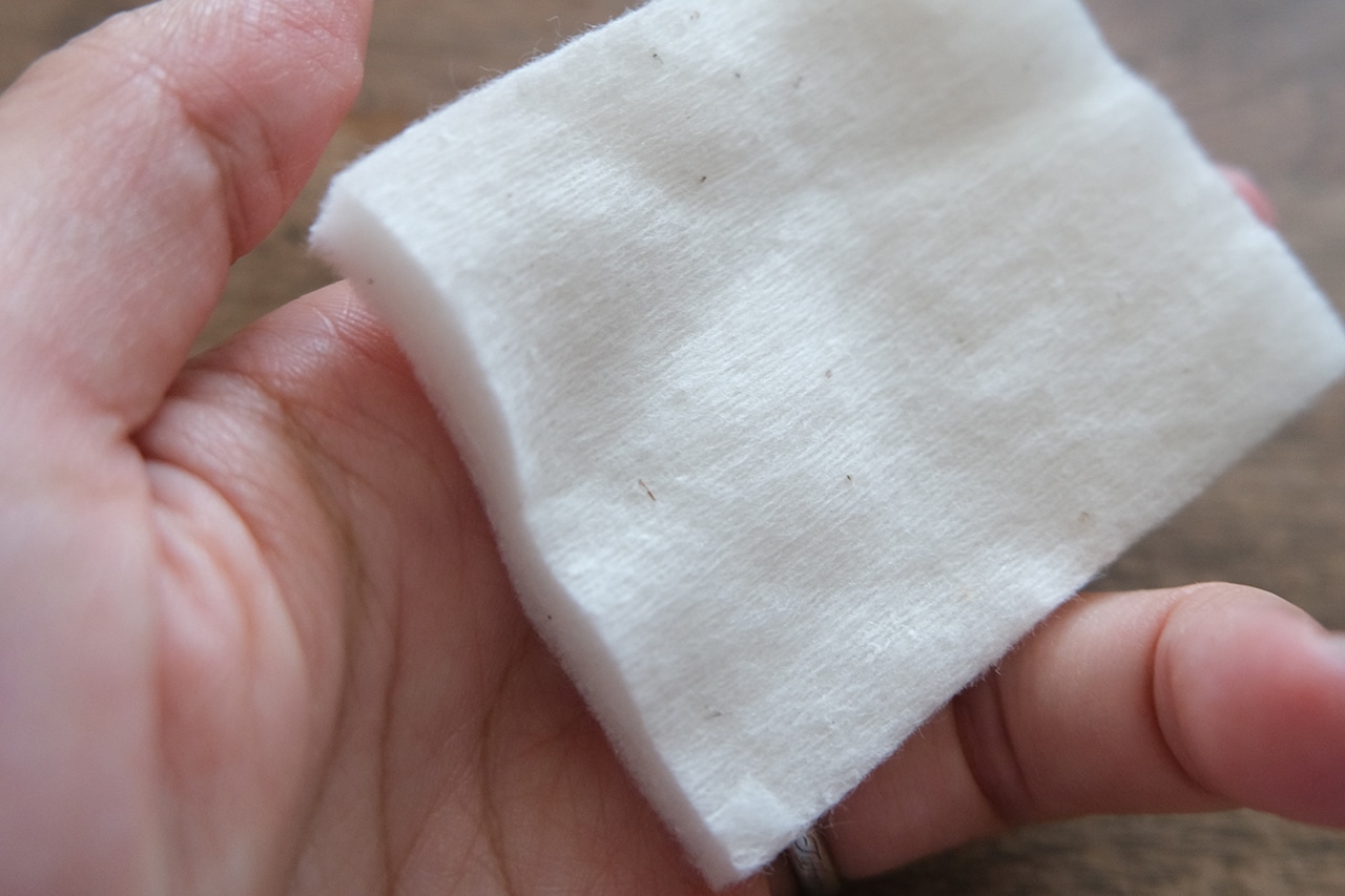 生成カットコットン（180枚入）使用シーン