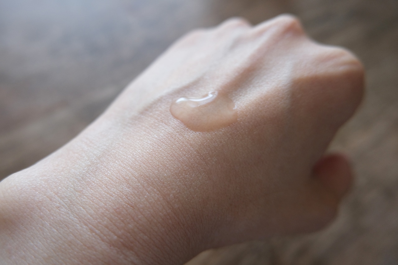 発酵導入美容液（大容量）使用シーン