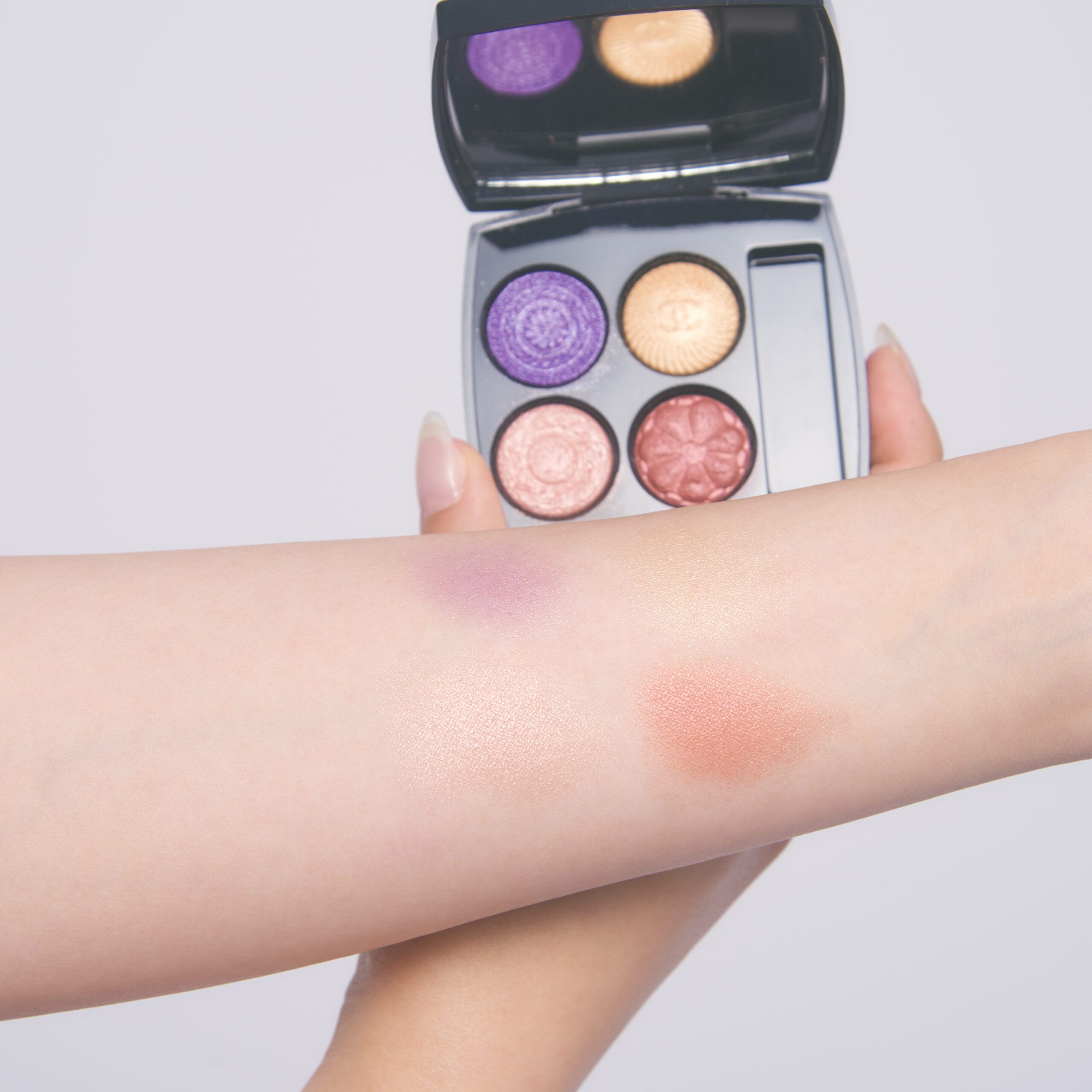 【239 ブトン バロック】のスウォッチ。