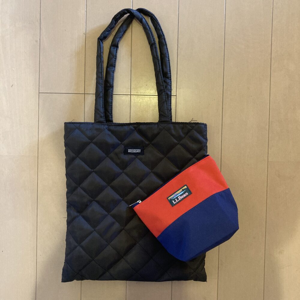 LEE10月号特別付録　L.L.Bean バイカラーポーチ　マチ付きとLEEの過去の付録トートバッグ