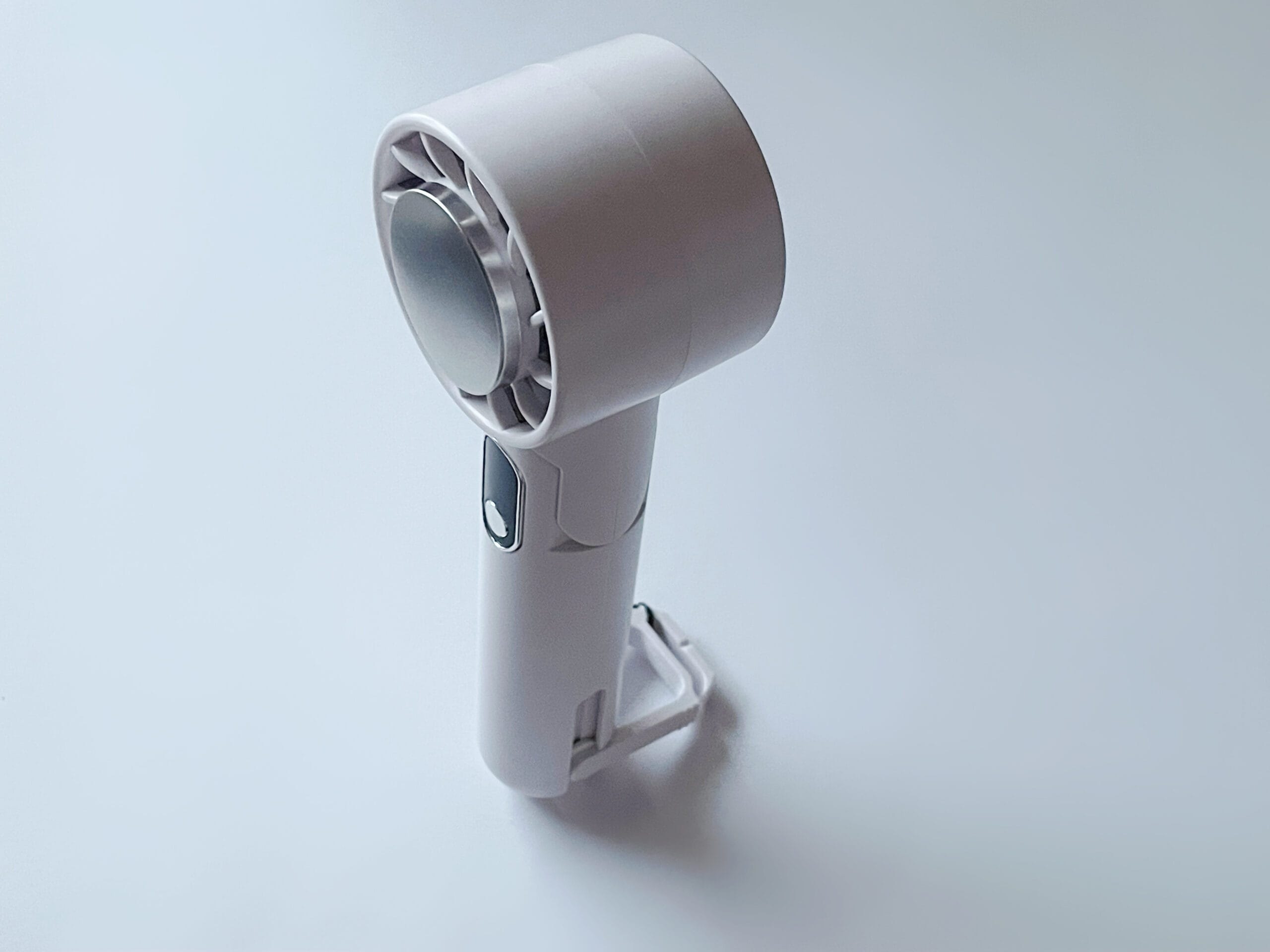 卓上でハンディファンを使った場合の写真