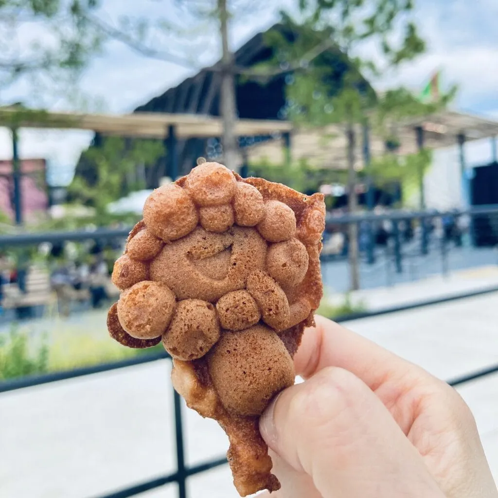 らぽっぽ「ミャクミャク焼き」中身