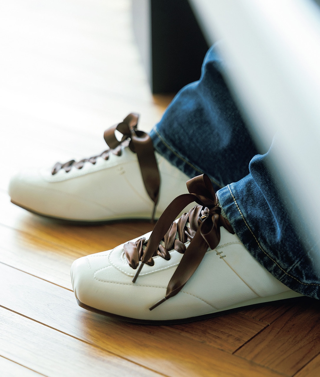 蛯原友里さん　靴￥33000／フットインダストリー カスタマー（フットインダストリー）　のコーデ