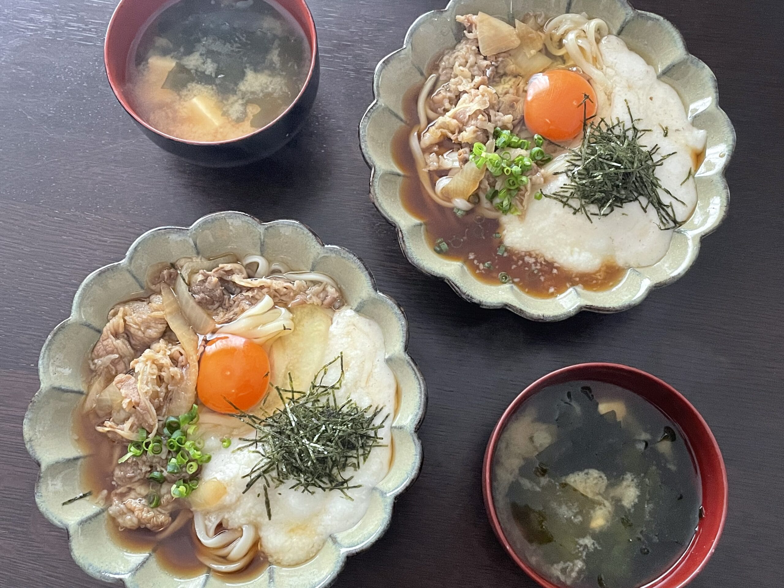 市瀬悦子さんのレシピ「牛すきとろろうどん」を40代主婦が作ってみた写真。