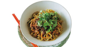 ひき肉をカリッとするまで炒めてうま味倍増！「汁なし担々麺」レシピ／今井 亮さん