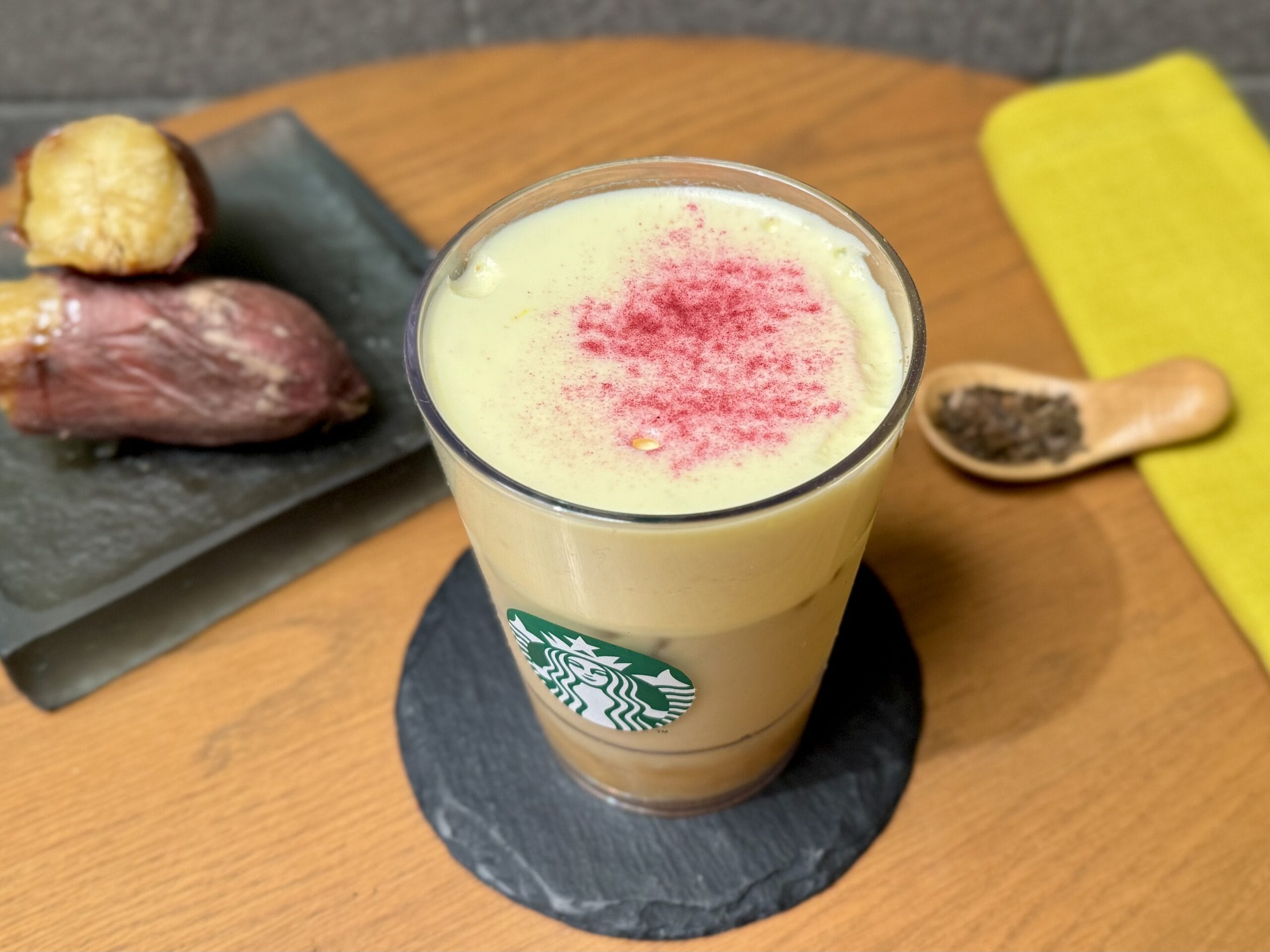 ほうじ茶香る 焼き芋 ムース ティー ラテと焼き芋、ほうじ茶