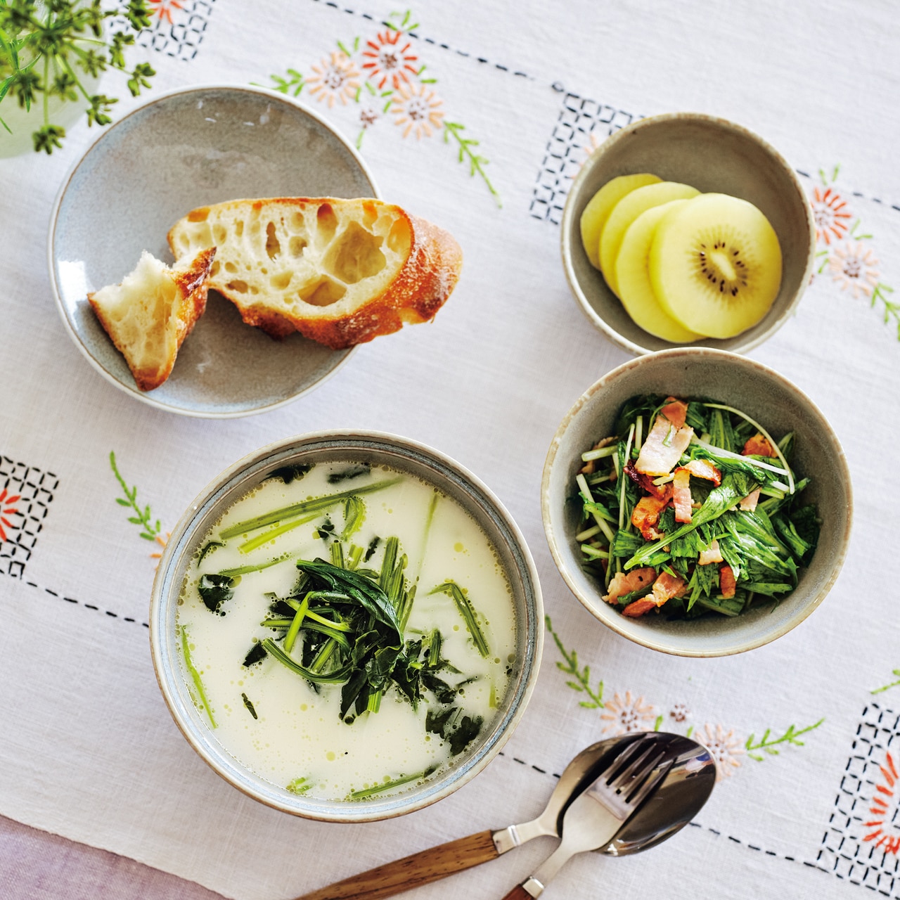 LEEマルシェ初 きほんのうつわ【電子レンジ可】【食洗機可】【オーブン可】長谷川あかりさん×きほんのうつわ よりそう入れ子碗セット