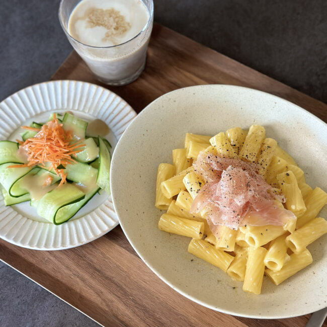 長谷川あかりさんのフライパンいらずカルボナーラ