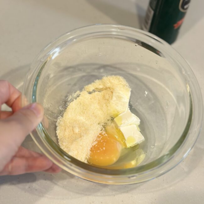 長谷川あかりさんのフライパンいらずカルボナーラ