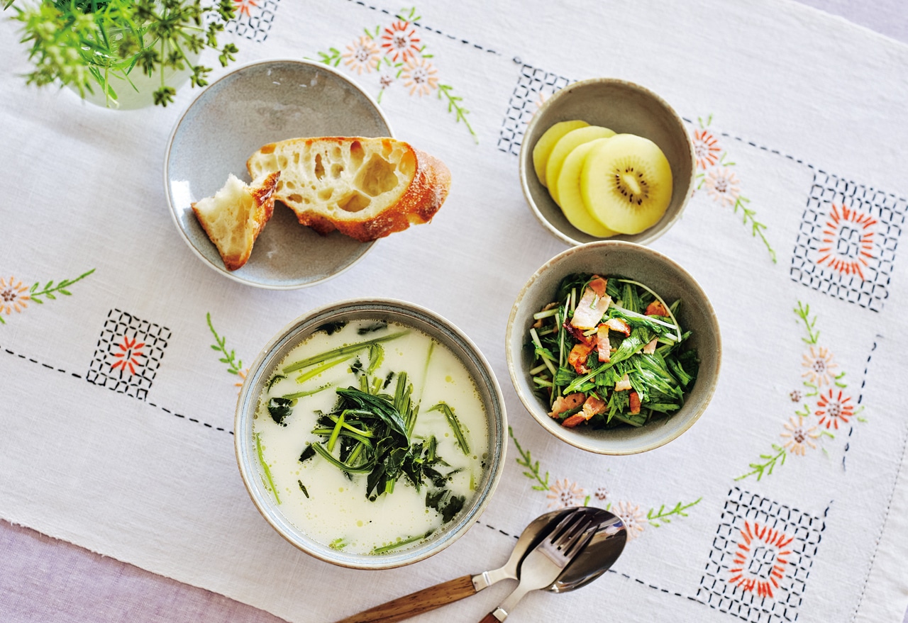 シンプルなデザインのため和洋中エスニック、どんなジャンルの料理も美しい見た目に。スープやパン、フルーツなど、ブランチメニューもいいバランスに。