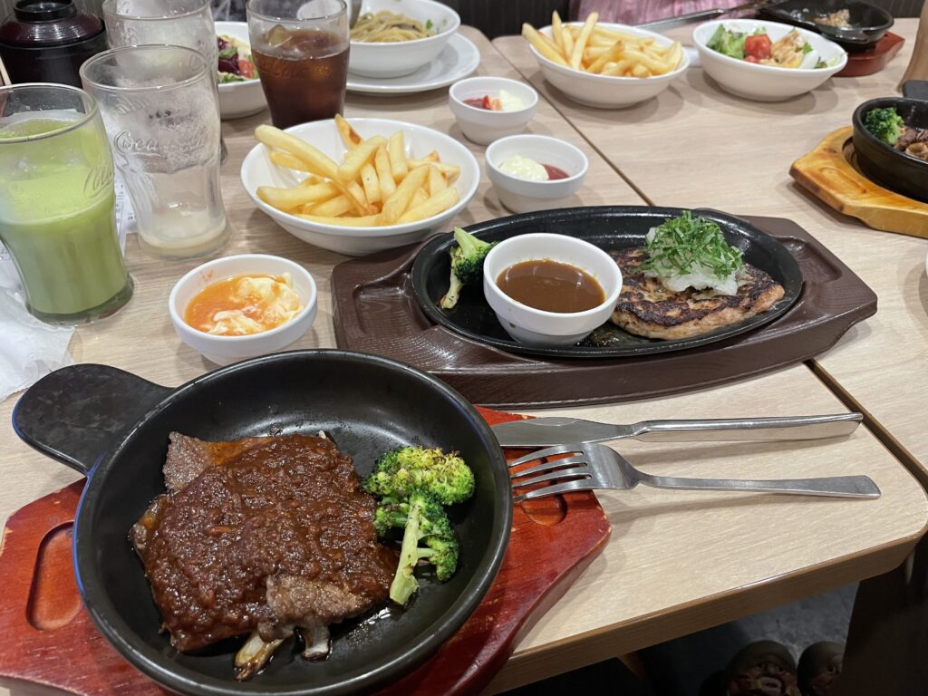 ガストでのディナー