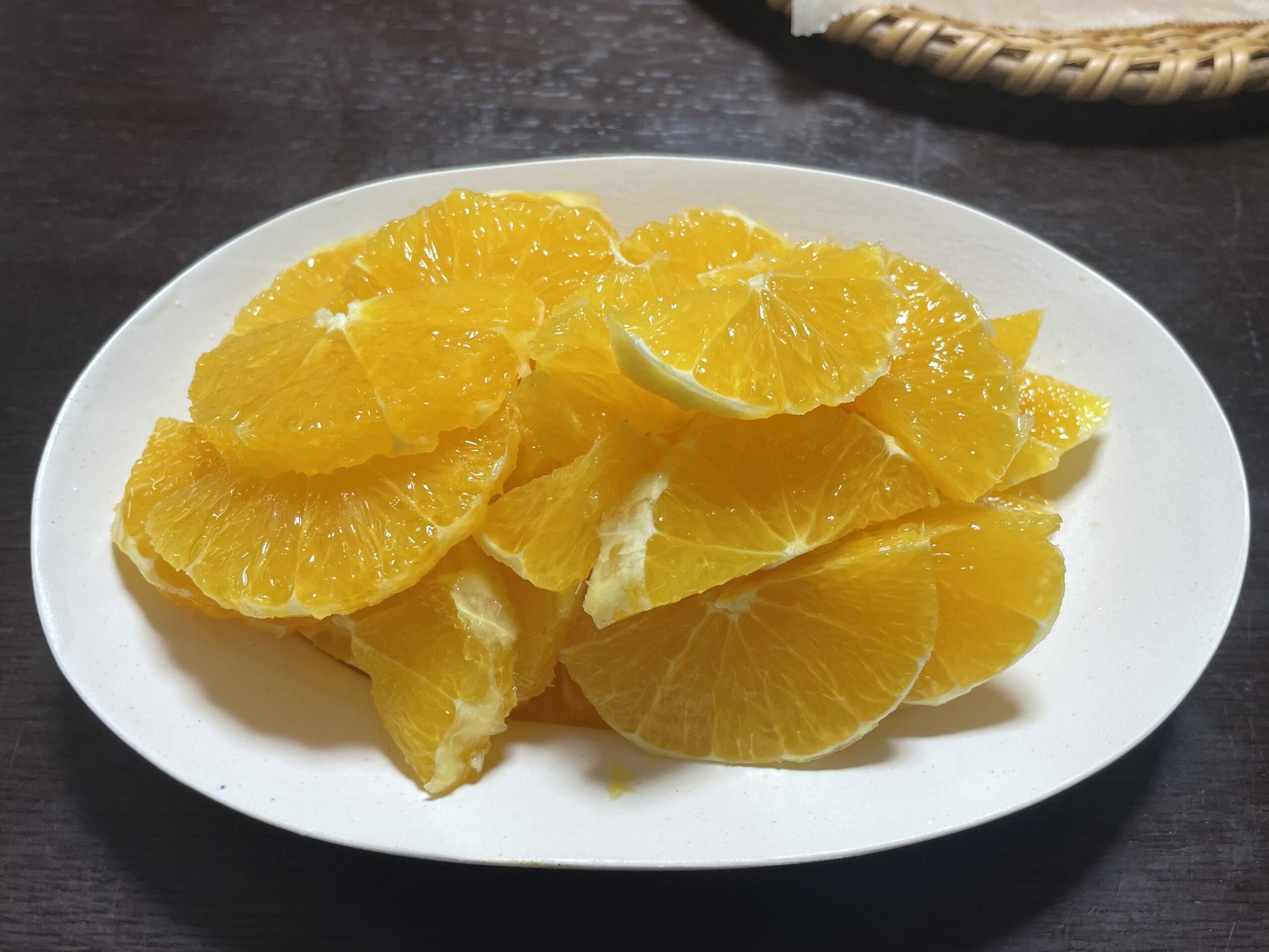 剥いたネーブルオレンジ