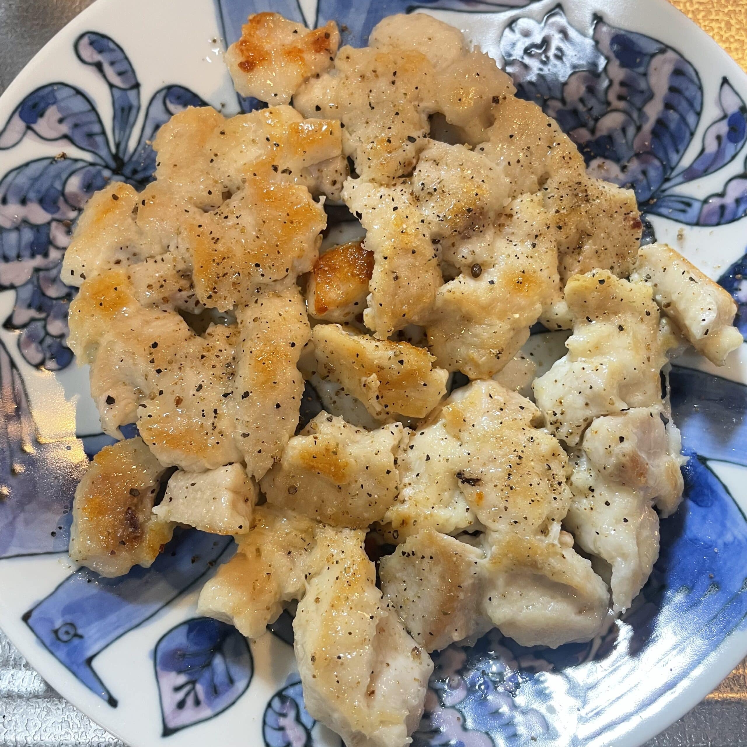 きじまりゅうたさんのレシピ「鶏むねのデカ焼き肉」を40代主婦が作ってみた写真その1