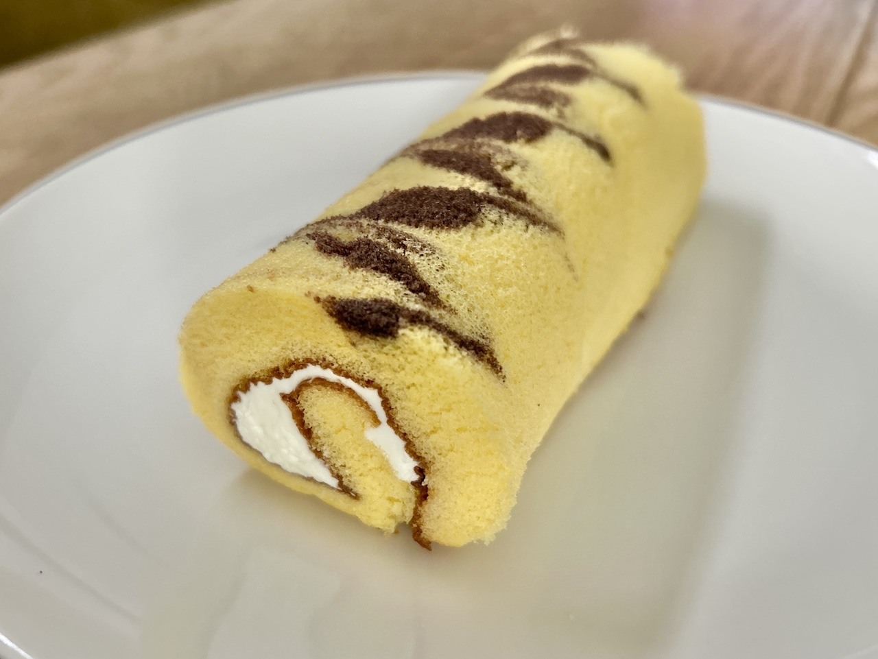 チャーリーブラウンのバナナロールケーキ　実食