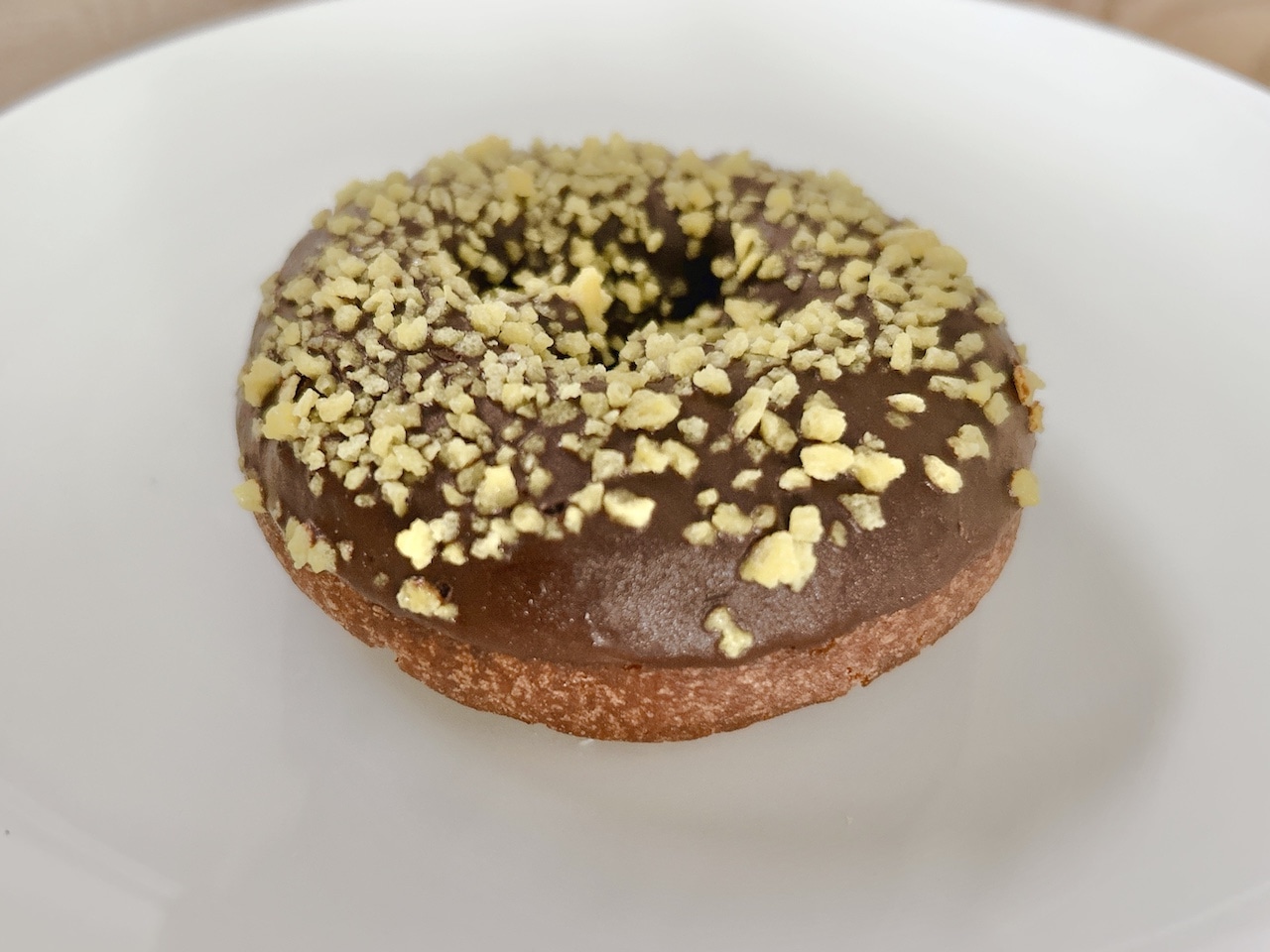 スヌーピーのチョコケーキドーナツ　実食