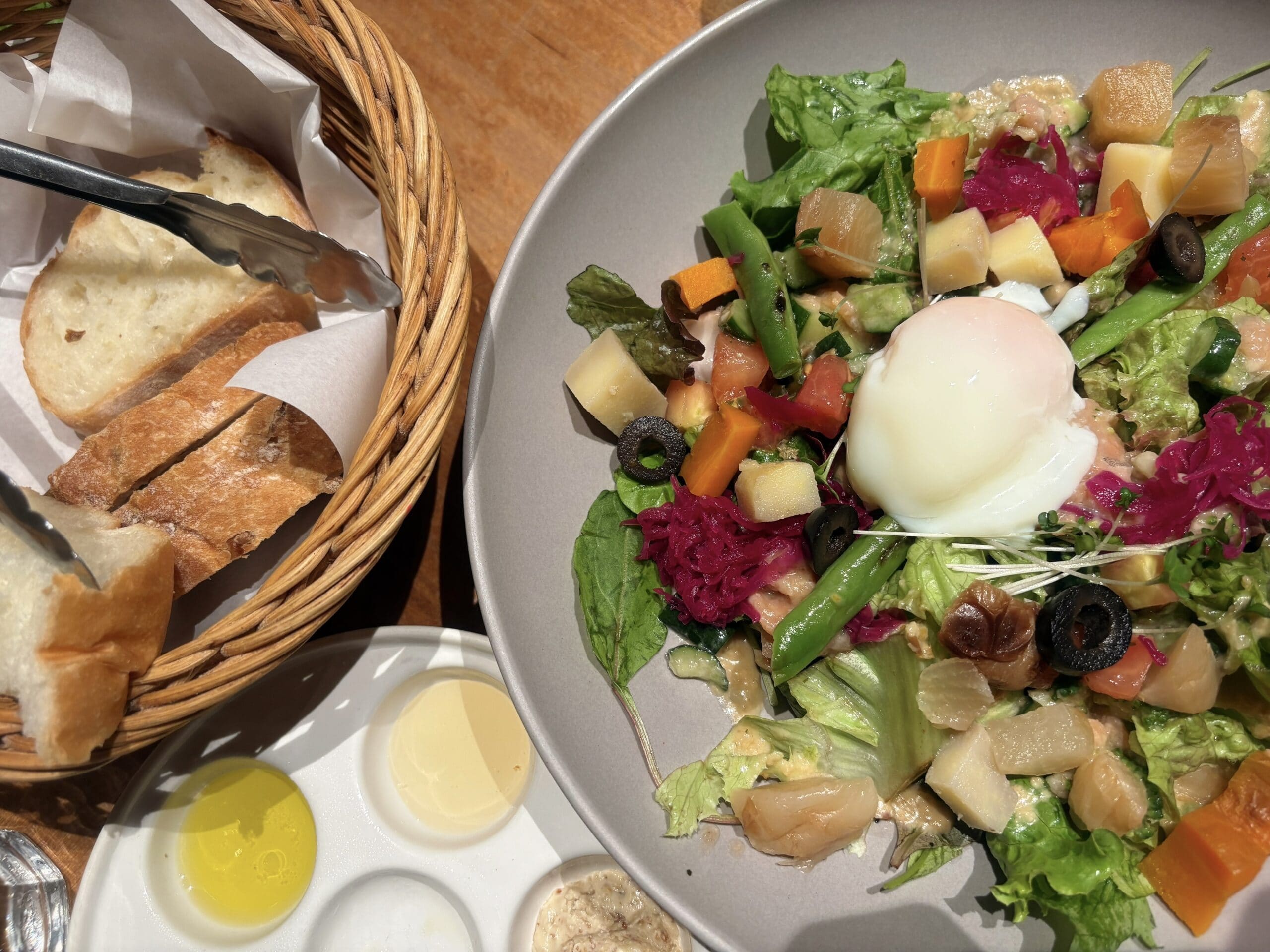 ポワンエリーニュのサラダランチ