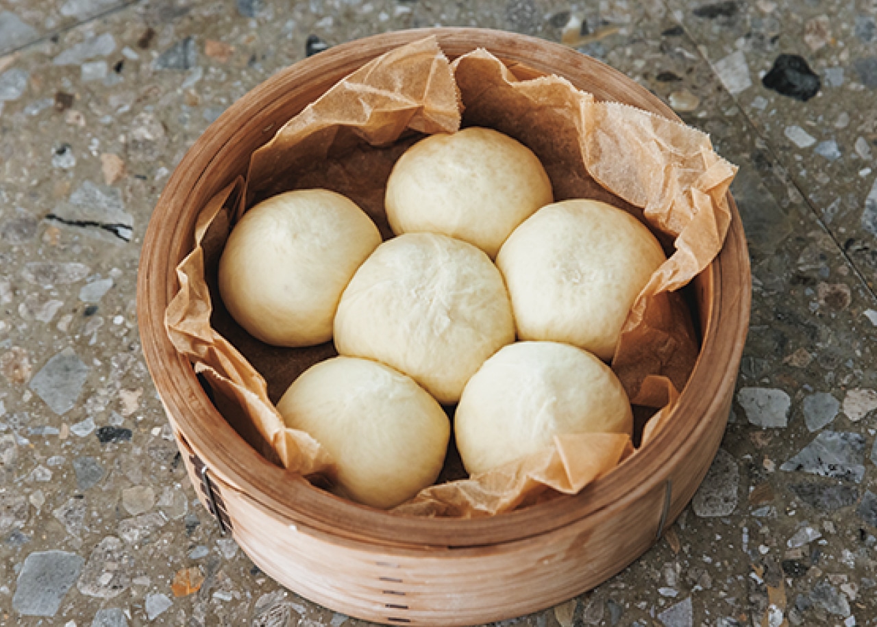 常温で30分程度、生地が写真下のように膨らむまで二次発酵させる