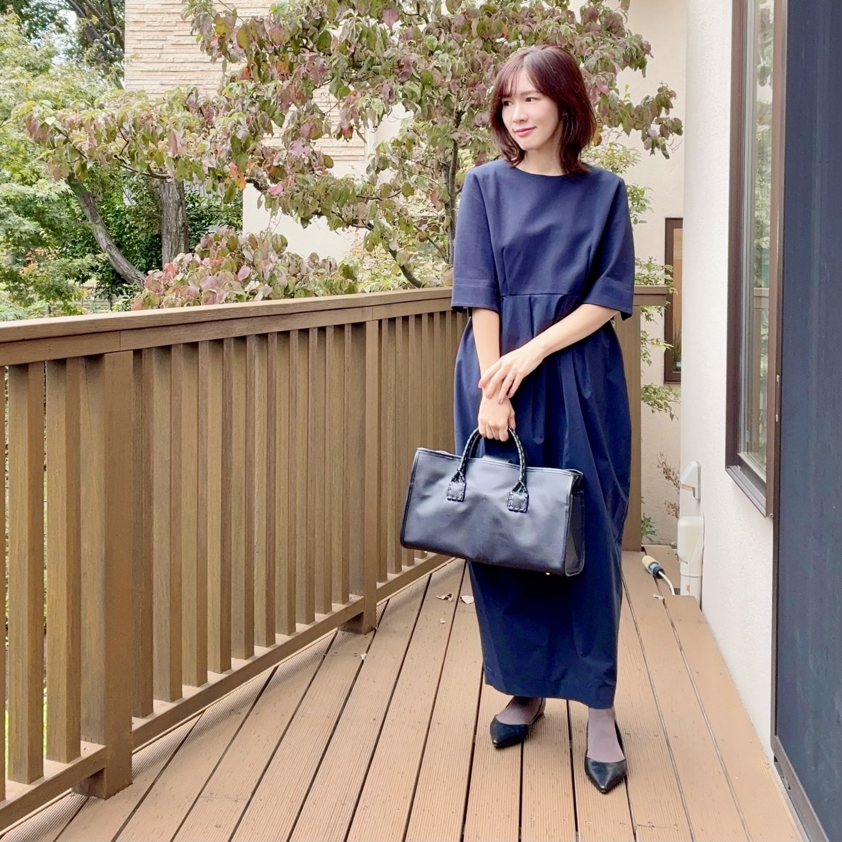 LEEマルシェ　スマートコクーンワンピース ネイビーワンピース　40代コーデ