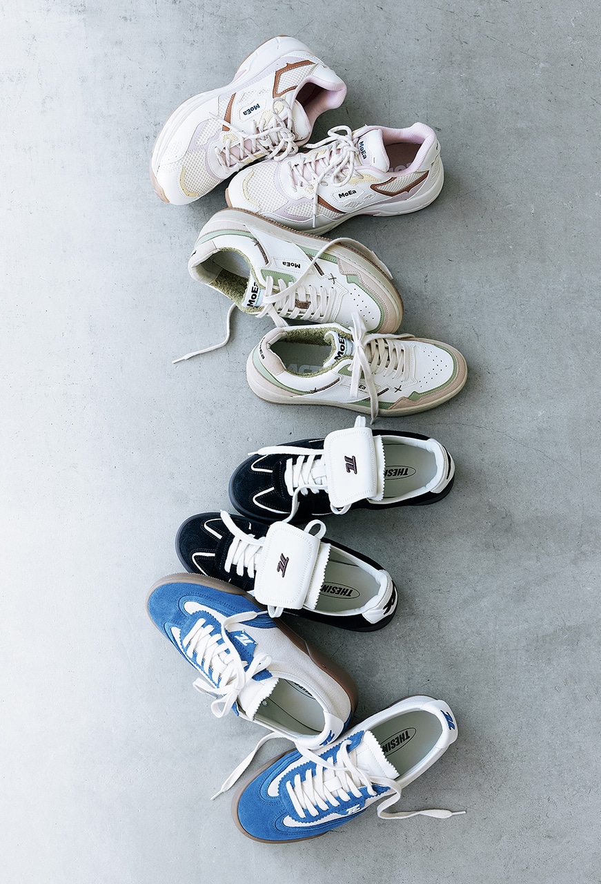 「モアエ」「ティーシン」スニーカー