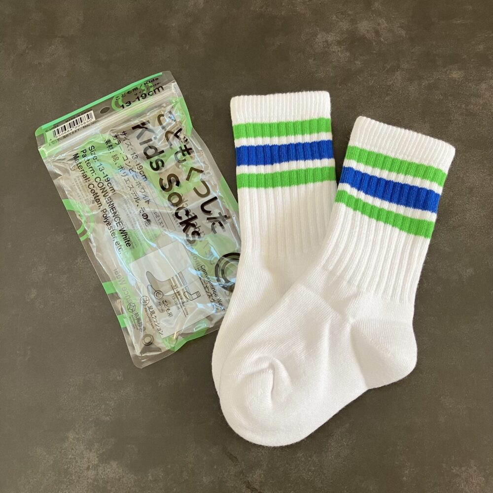 ファミマ こどもくつした コンビニエンスウェア