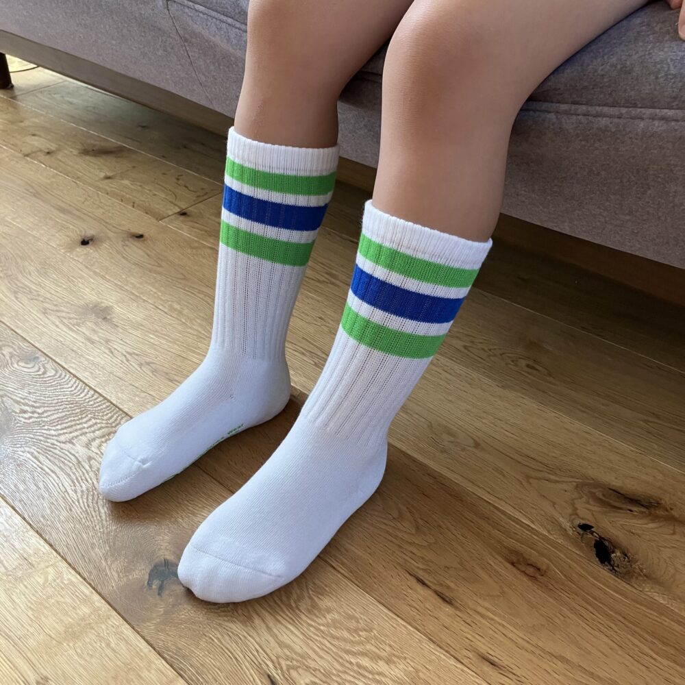 ファミマ こどもくつした コンビニエンスウェア