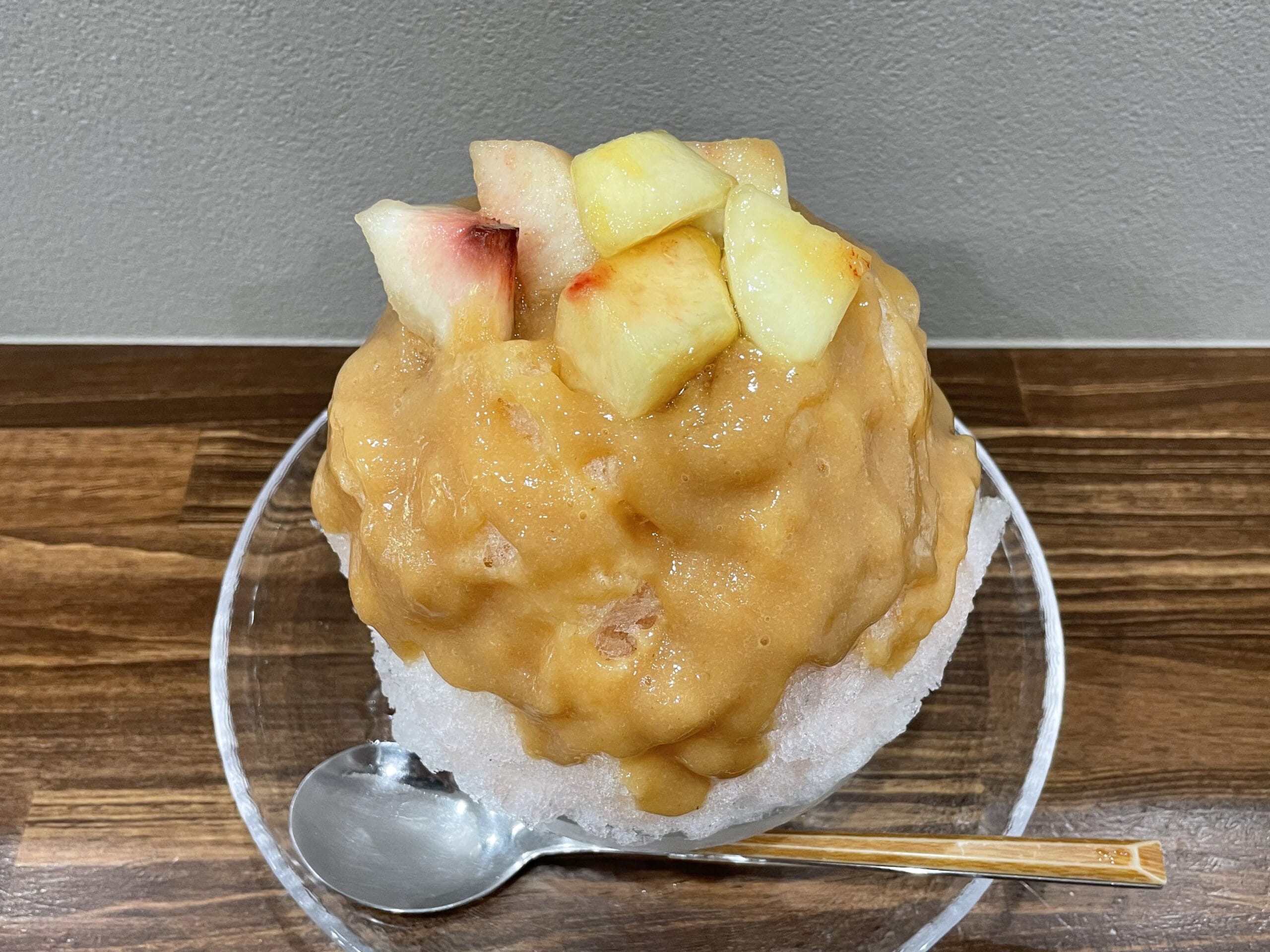 氷凛.kahonの「桃のかき氷」写真【その2】