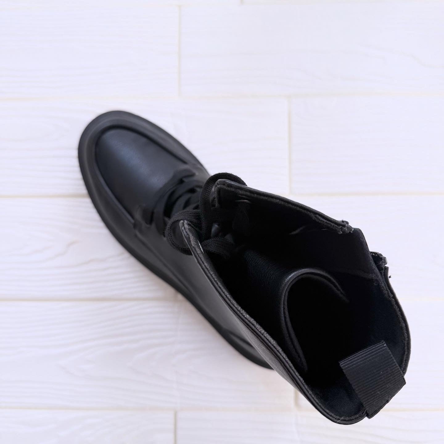 ユニクロシー ブーツ