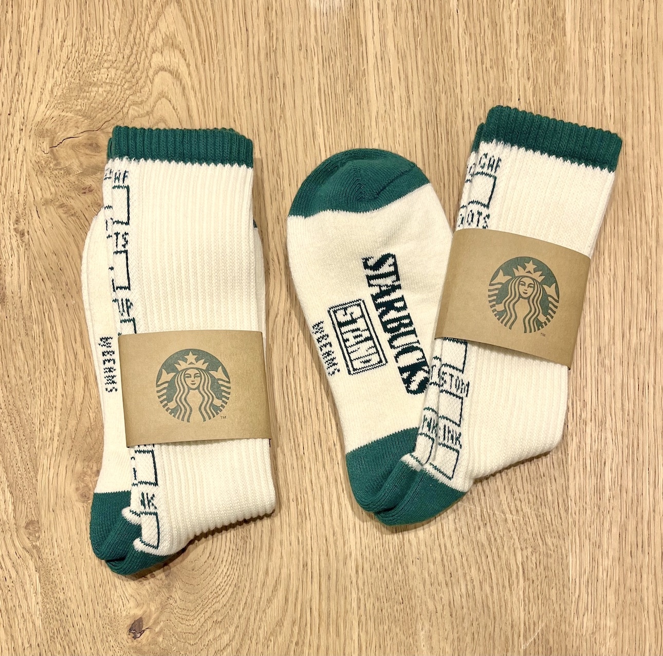 STARBUCKS STAND by BEAMSのソックス