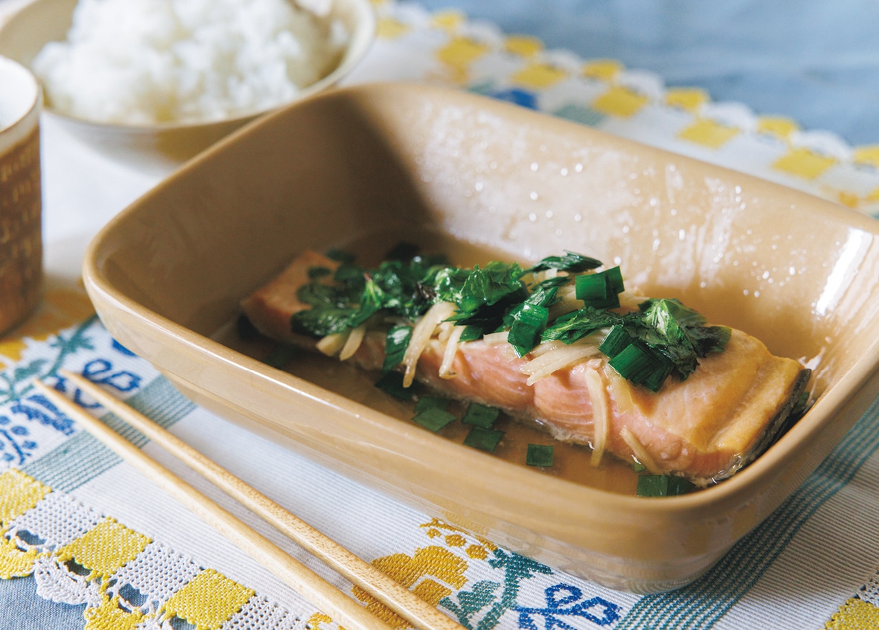 秋鮭の香草蒸し