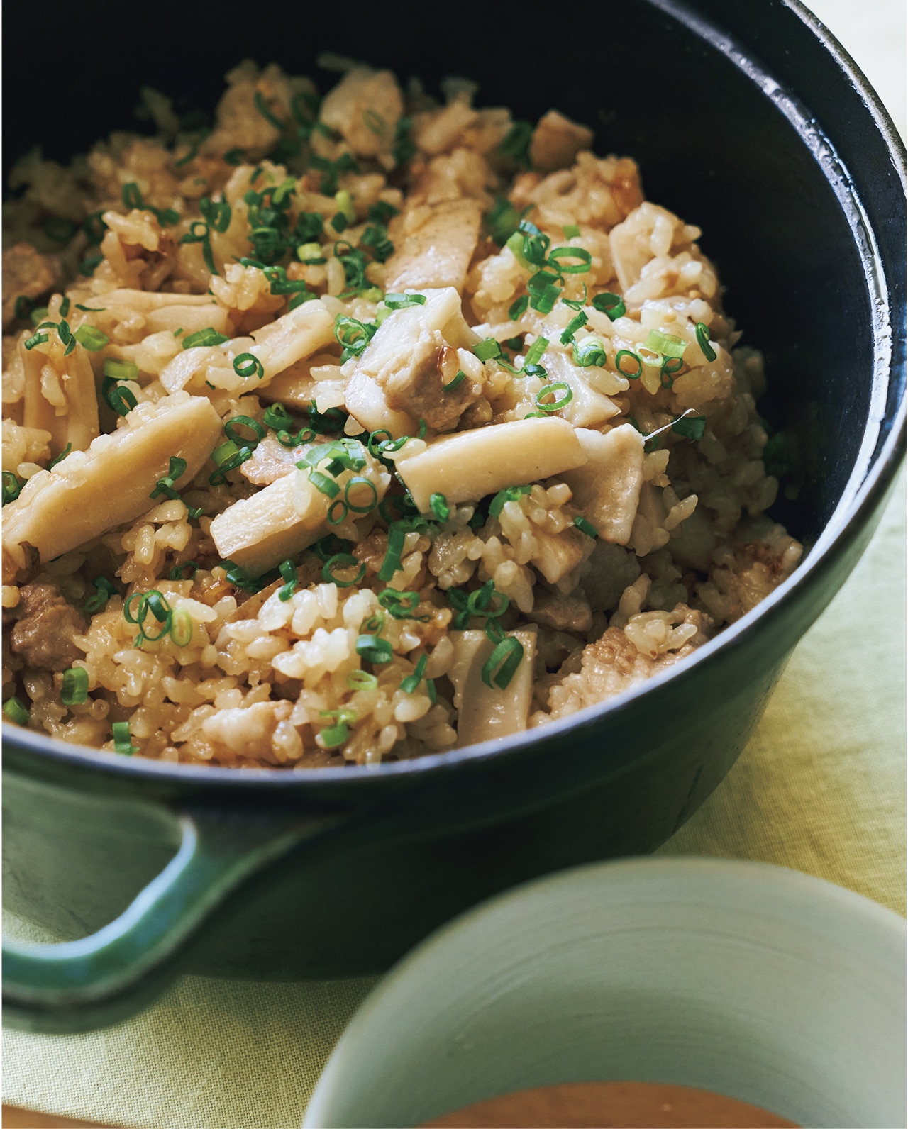 豚バラとれんこんのみそ炊き込みごはん