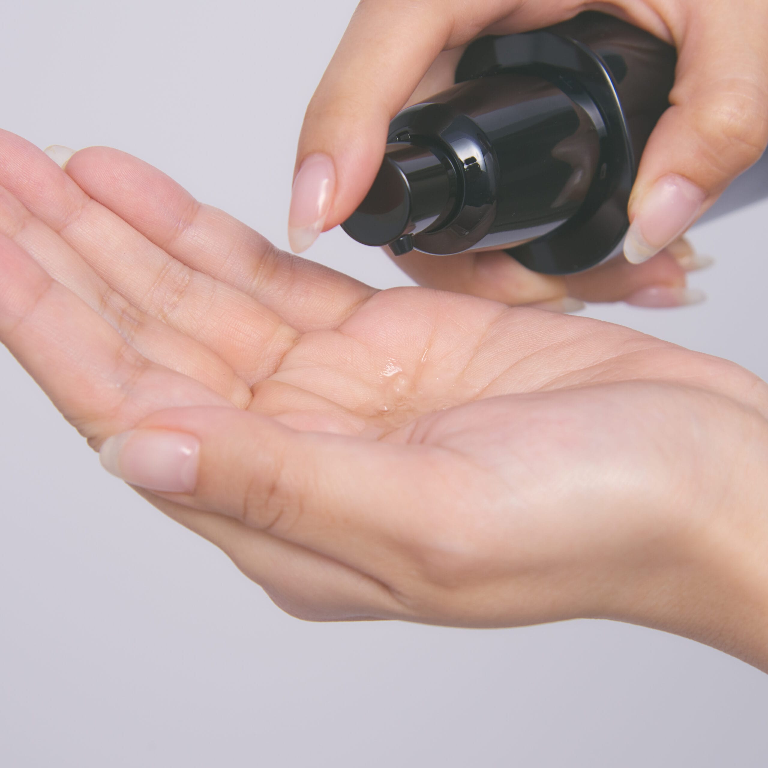 B.A ローションのテクスチャー。
 