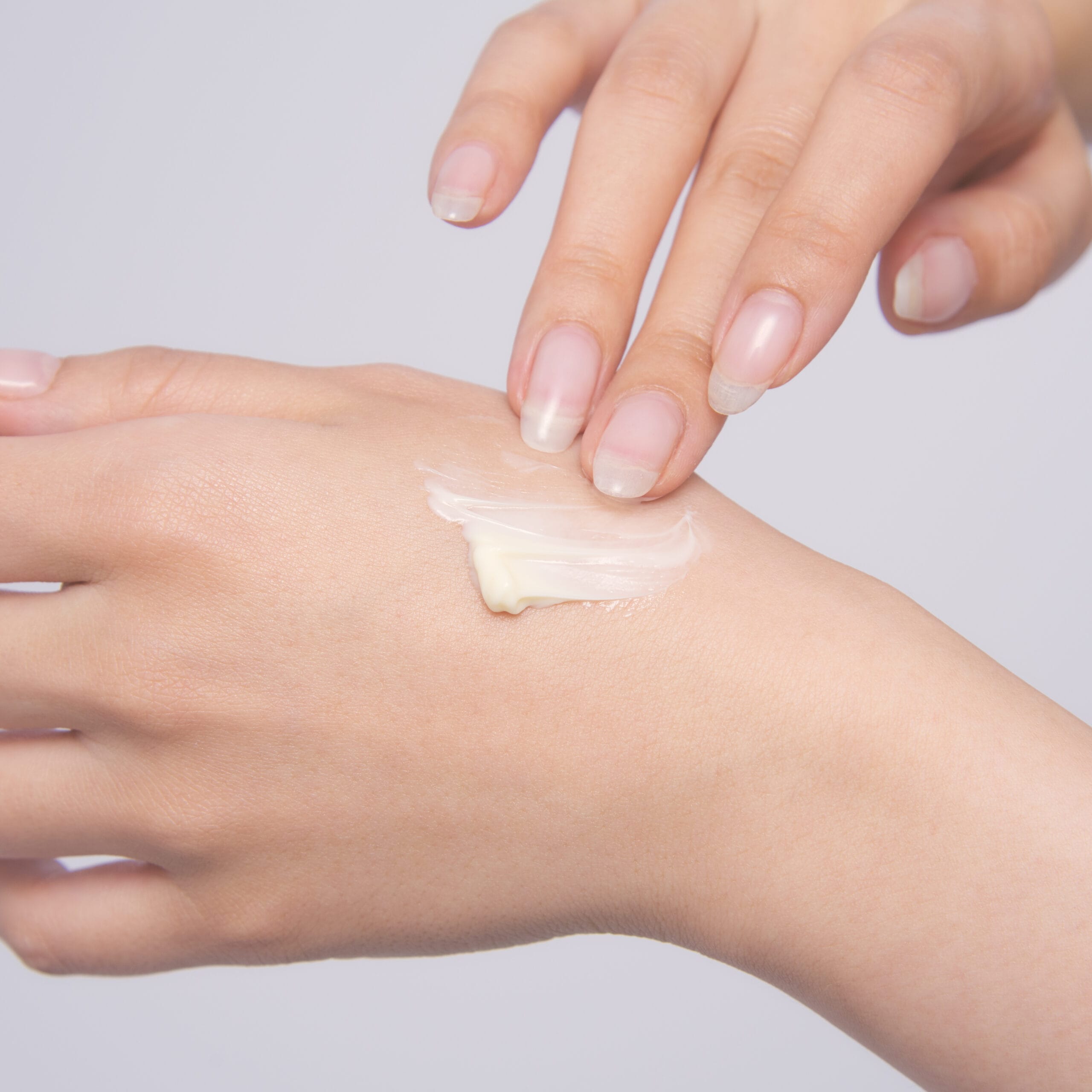 B.A クリームのテクスチャー。