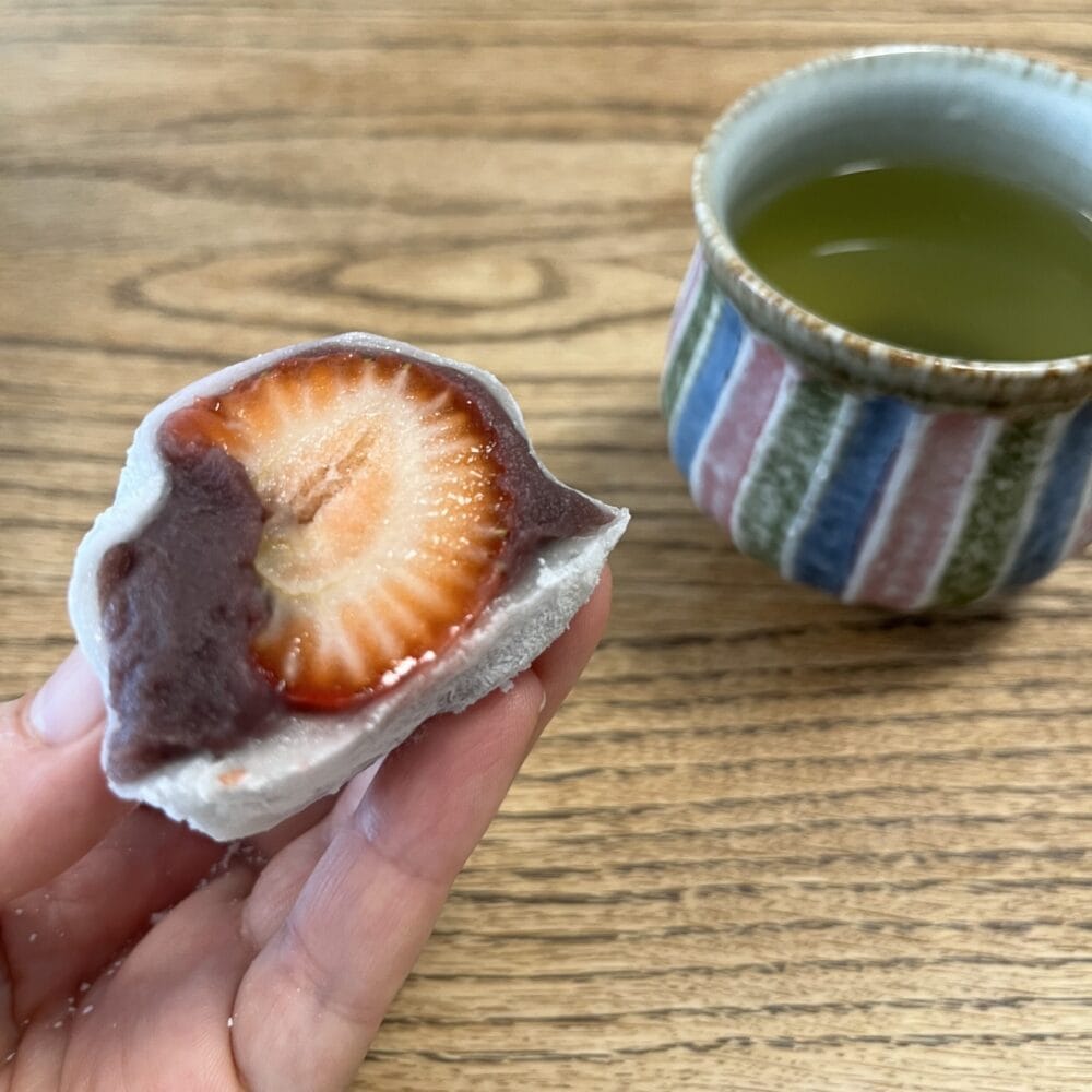 翠江堂の苺大福