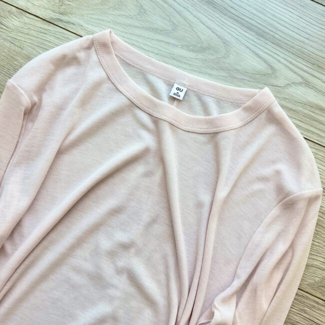 【GU】ソフトシアークルーネックT(ピンク)