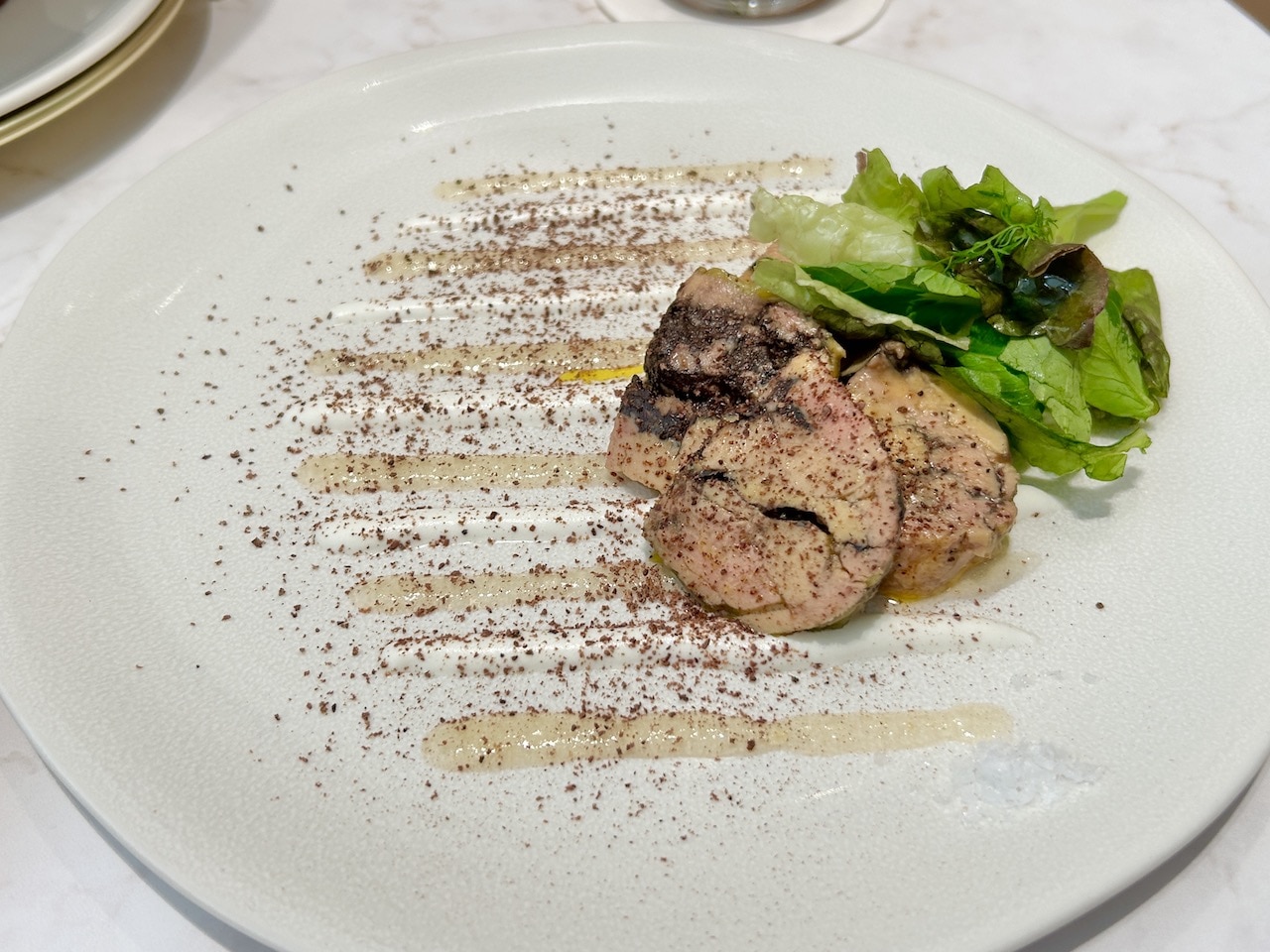 ラ・メゾン・デュ・ショコラ ニュウマン高輪店　フォアグラ マルブレ カカオ、トーストブリオッシュ