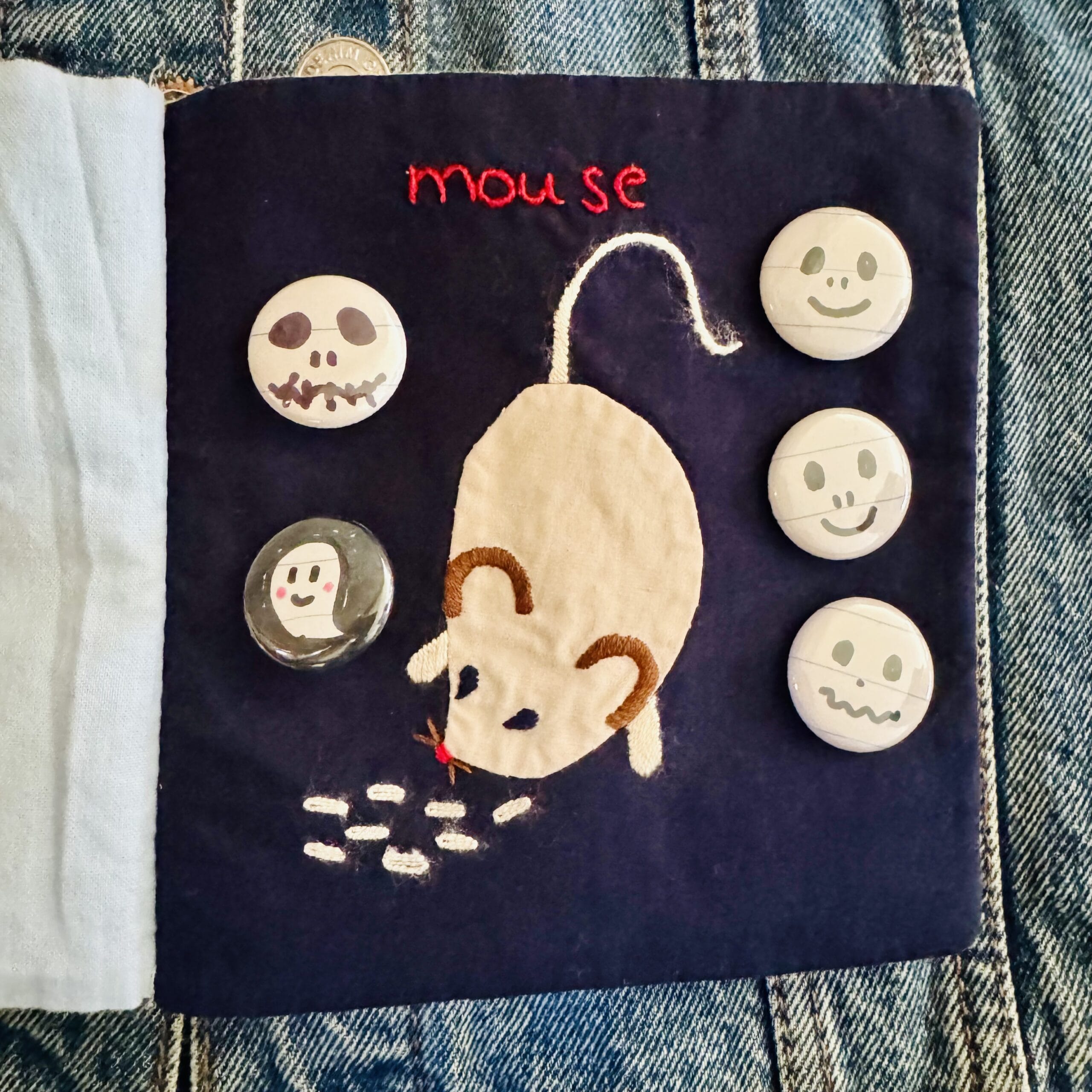 LEE100人隊が作ったハロウィンの缶バッジ