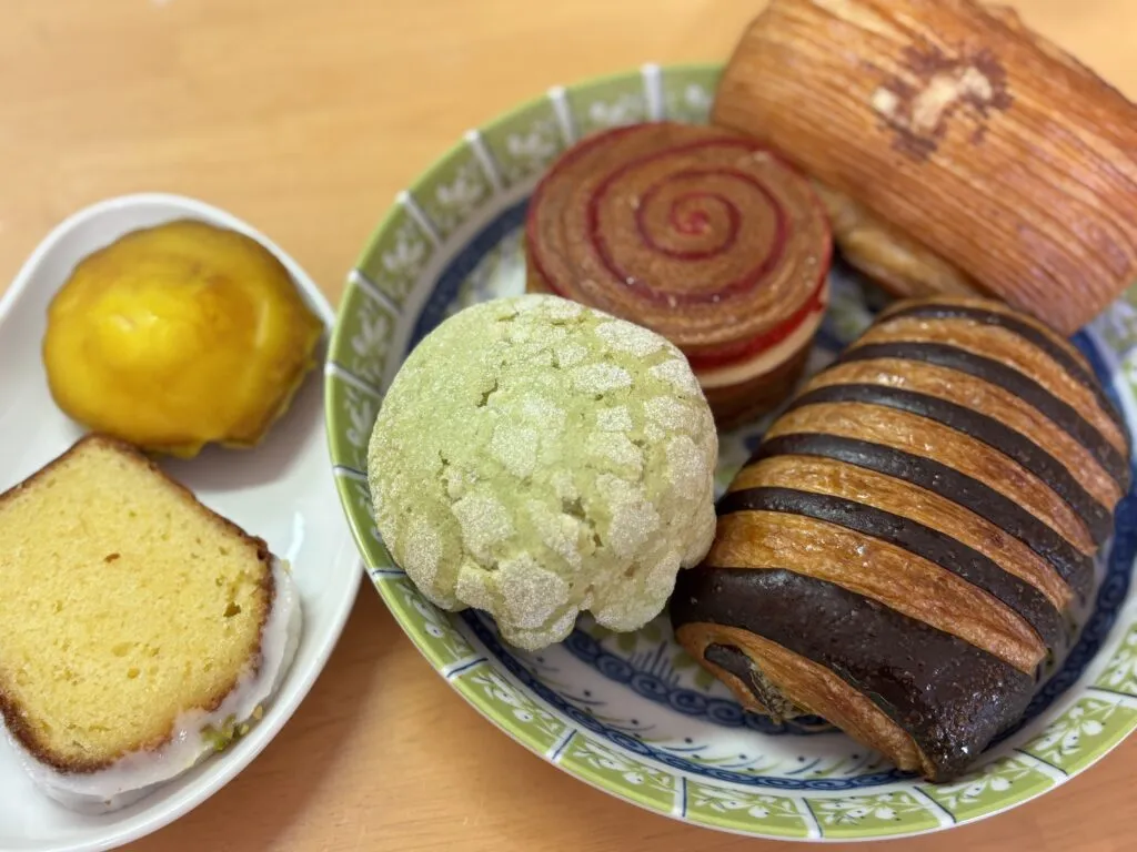 「Goûter（グテ）」購入品　レモンのマドレーヌ、メロンパンなど