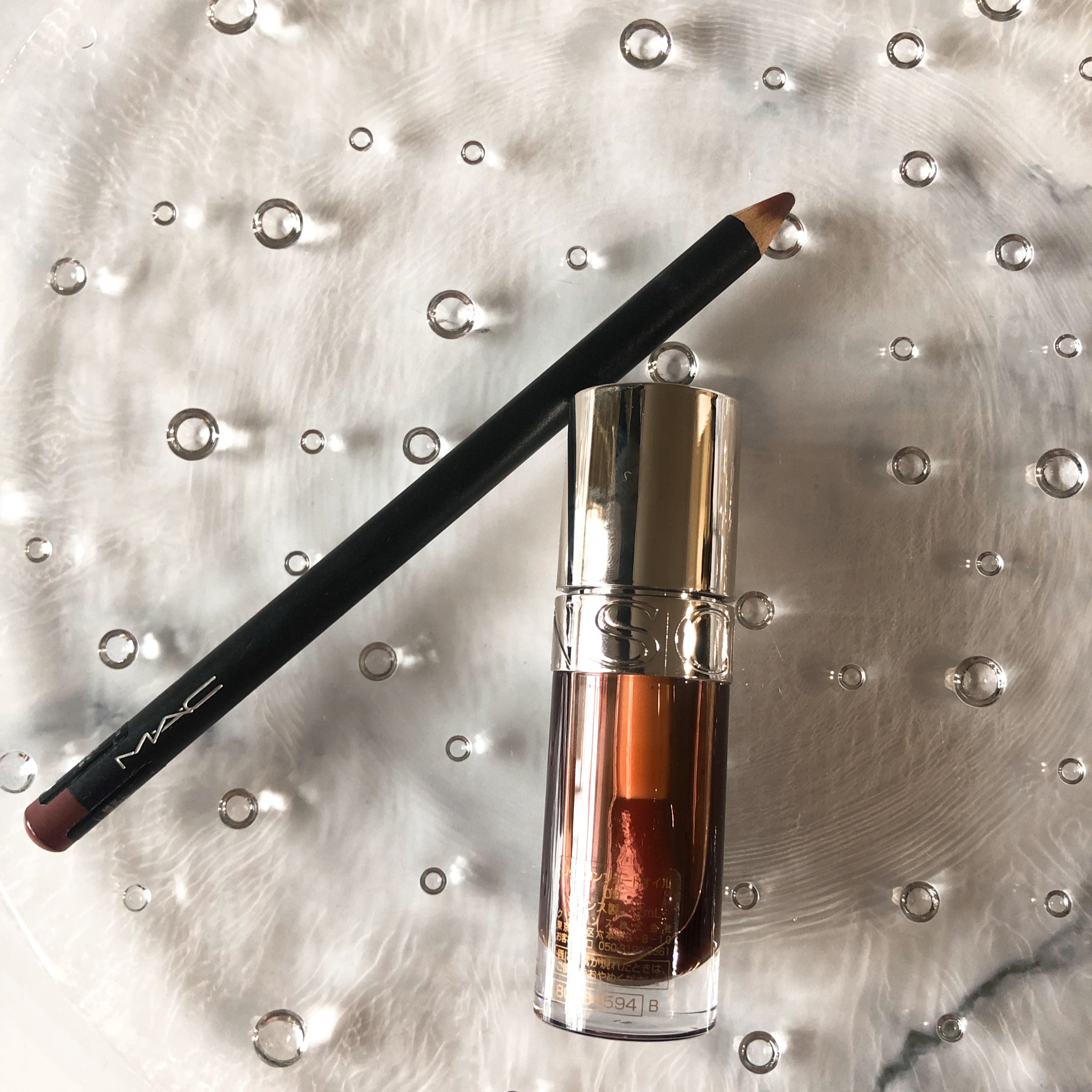 クラランス　リップコンフォートオイル　チョコレート