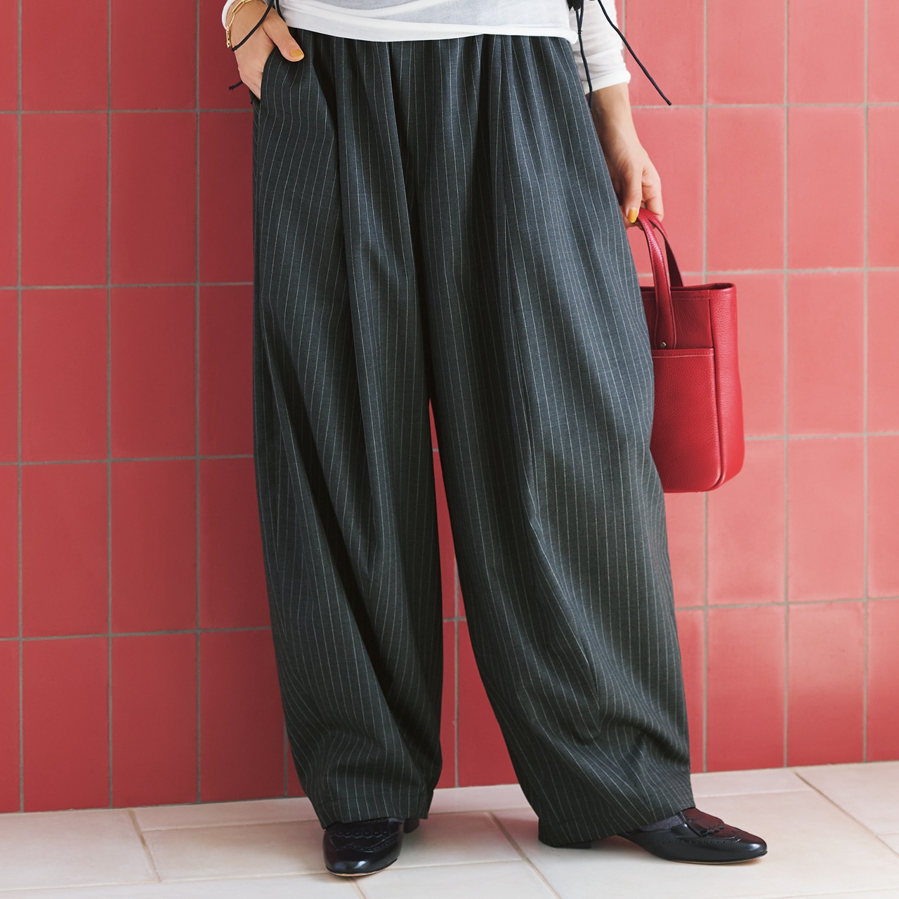 Curensology（カレンソロジー）ウールストレッチドロストパンツ