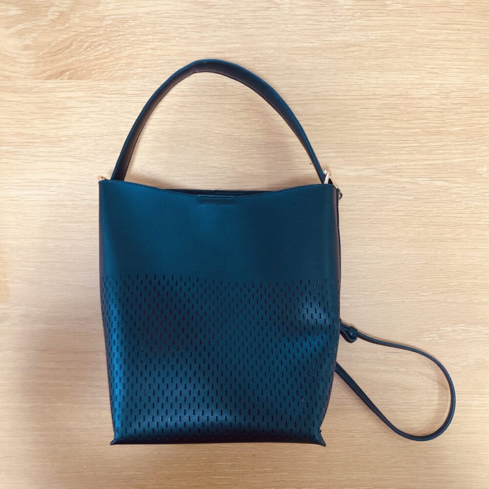 バッグの中身　40代　必需品