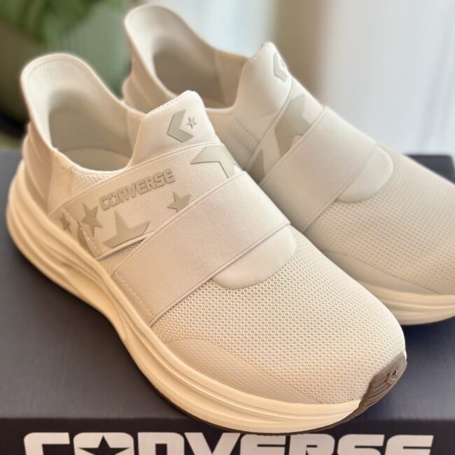 コンバースの新作ハンズフリースニーカー「CAVESTAR SLIT SLIDE XG」