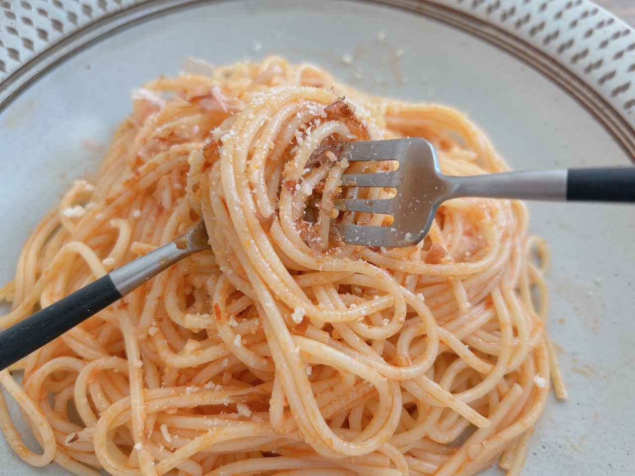 ピエトロ あえるだけパスタソース 和風トマトガーリック　粉チーズをトッピング