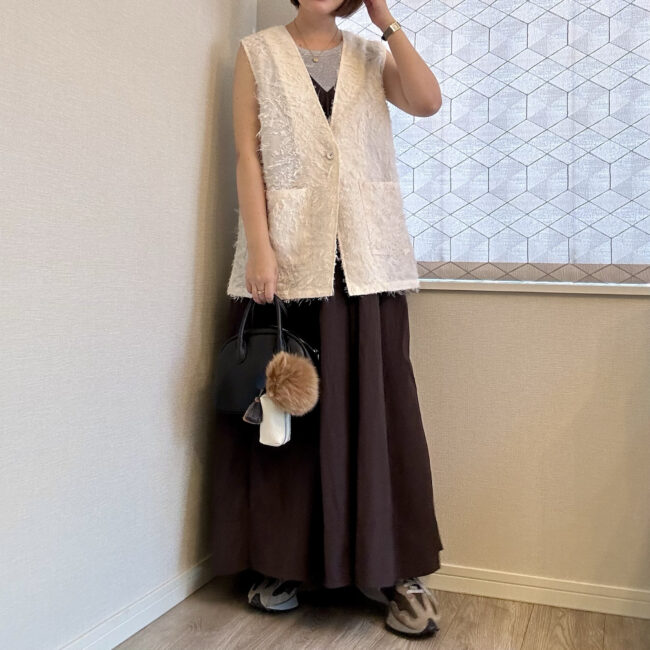 【気温33度の9月、なに着てる？】New Balance327とファーのチャームで残暑コーデ