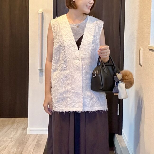 【気温33度の9月、なに着てる？】New Balance327とファーのチャームで残暑コーデ